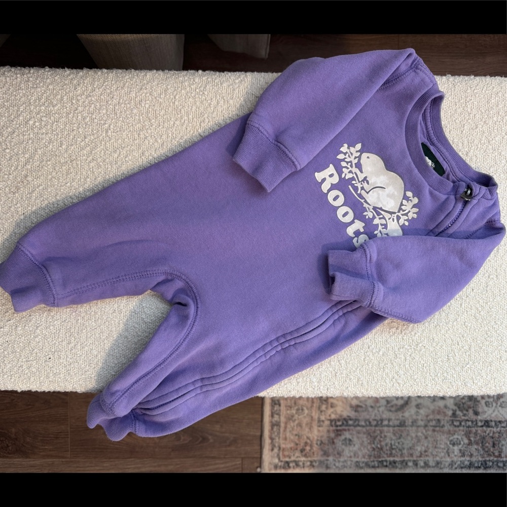Roots onesie